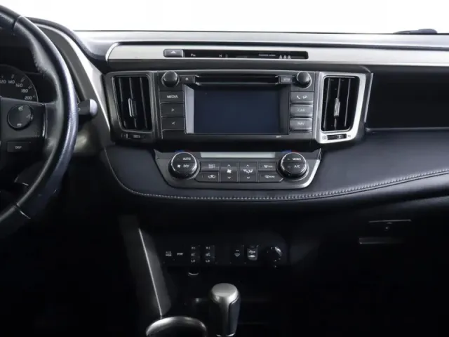 Toyota RAV4, IV (XA40) — фото 17