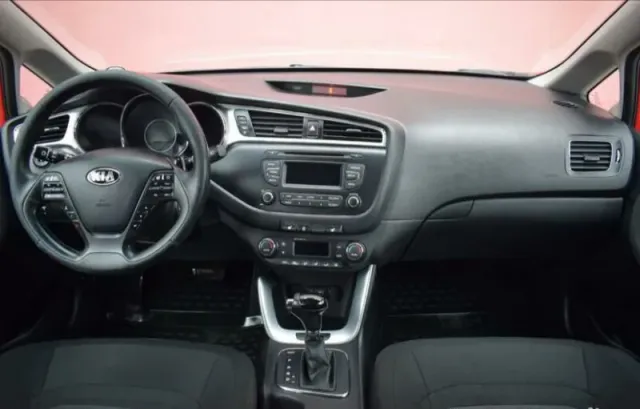 Kia Ceed, II Рестайлинг — фото 5
