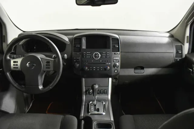 Nissan Pathfinder, III — фото 8