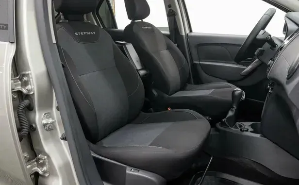 Renault Logan, II Рестайлинг — фото 6