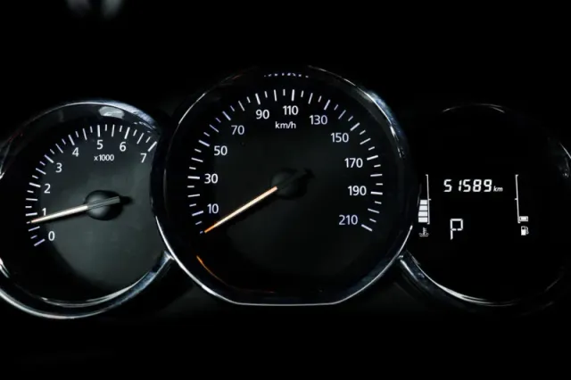 Renault Logan, II Рестайлинг — фото 28