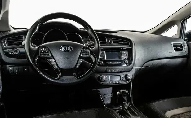 Kia Ceed, II — фото 8