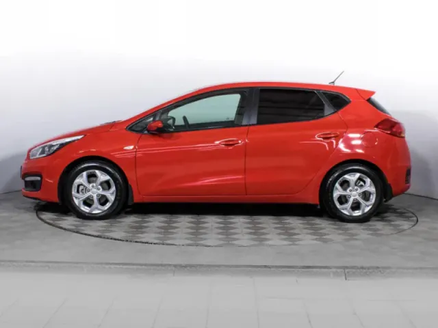 Kia Ceed, II Рестайлинг — фото 8