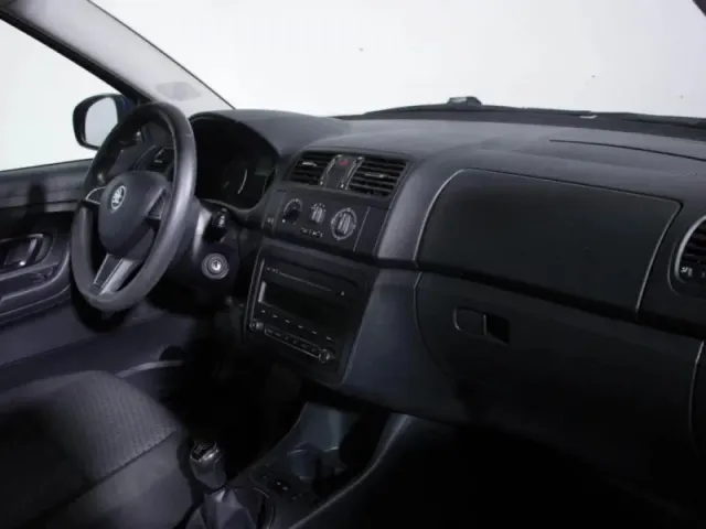 Skoda Fabia, II Рестайлинг — фото 10