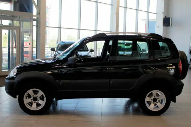 Chevrolet Niva, I Рестайлинг — фото 2