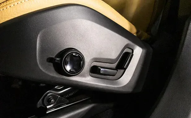 Volvo XC60, II — фото 19