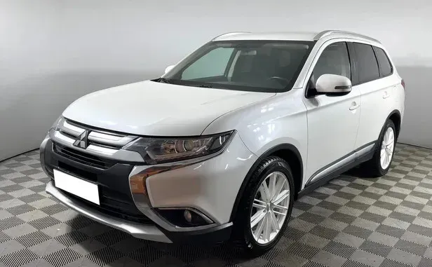 Mitsubishi Outlander, III Рестайлинг 2 — фото 1