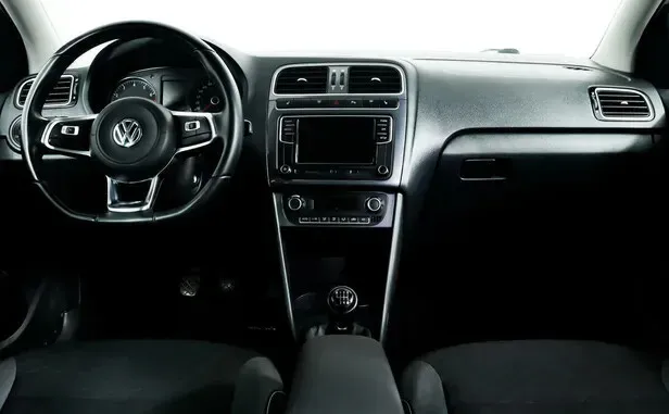 Volkswagen Polo, V Рестайлинг — фото 5