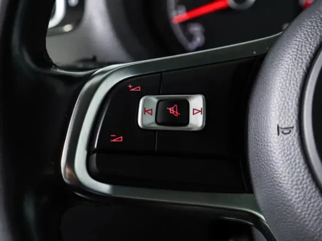 Volkswagen Polo, V Рестайлинг — фото 27