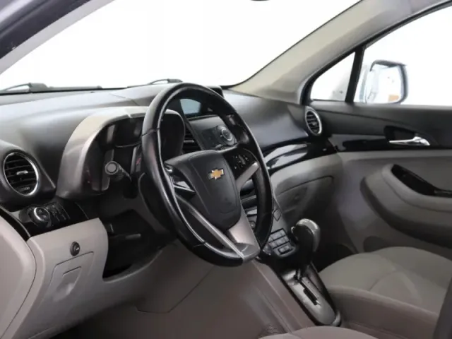 Chevrolet Orlando — фото 13