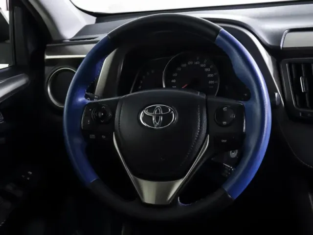 Toyota RAV4, IV (XA40) — фото 19
