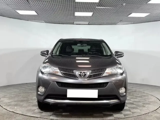 Toyota RAV4, IV (XA40) — фото 2