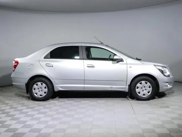 Chevrolet Cobalt, II — фото 4
