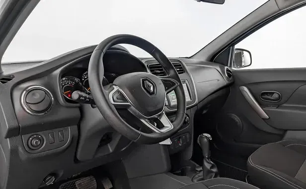 Renault Logan, II Рестайлинг — фото 9
