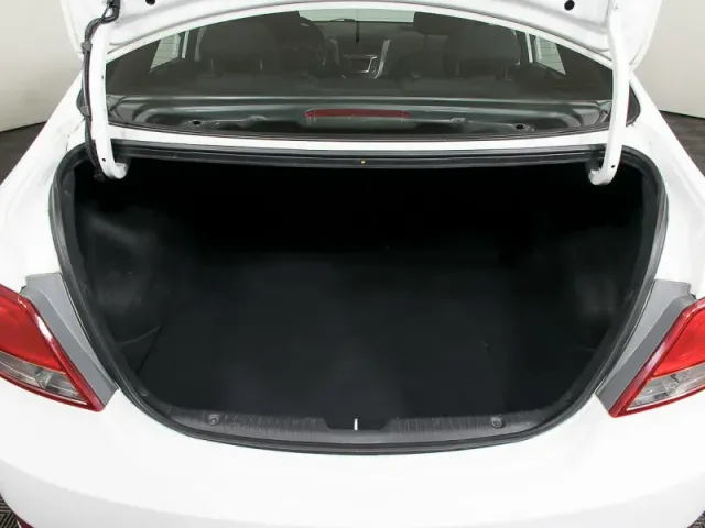 Hyundai Solaris, I Рестайлинг — фото 10