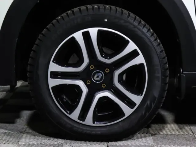 Renault Logan, II Рестайлинг — фото 9