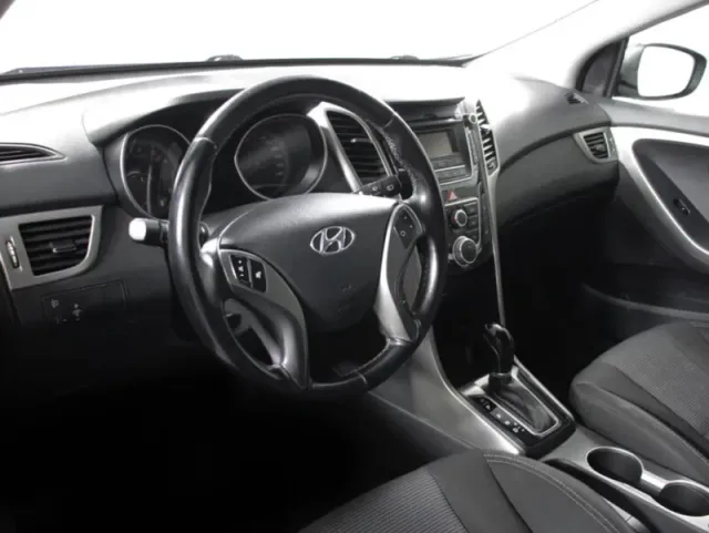 Hyundai i30, II — фото 15