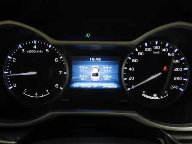 Geely Emgrand 7, I Рестайлинг — фото 12