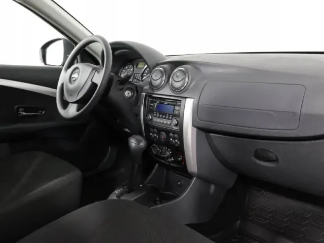 Nissan Almera, III (G15) — фото 7