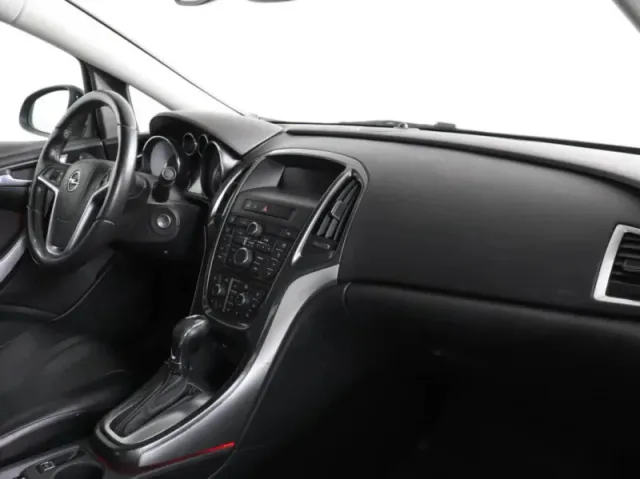 Opel Astra, J Рестайлинг — фото 12