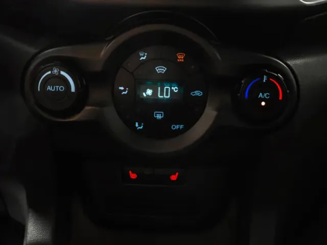 Ford EcoSport, II — фото 16