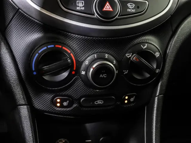 Hyundai Solaris, I Рестайлинг — фото 20