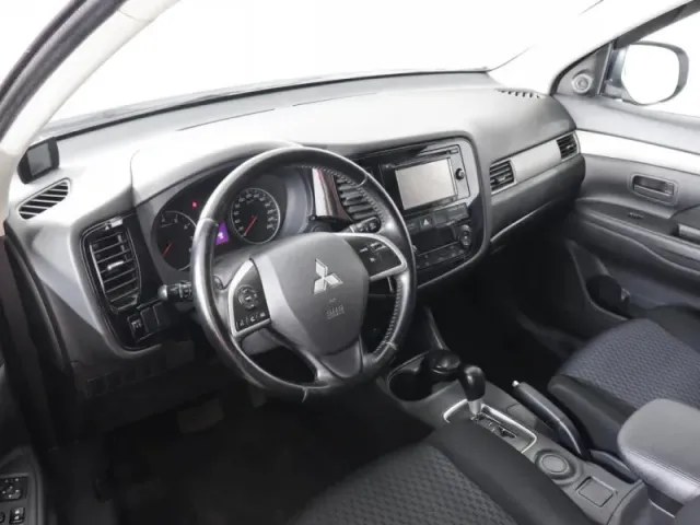 Mitsubishi Outlander, III Рестайлинг — фото 9