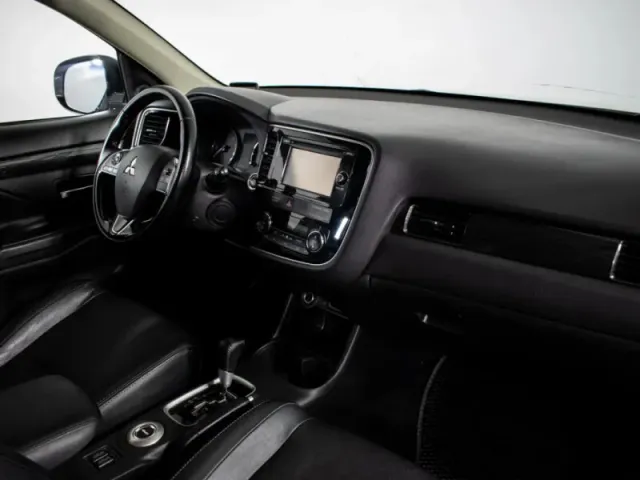 Mitsubishi Outlander, III Рестайлинг 2 — фото 8