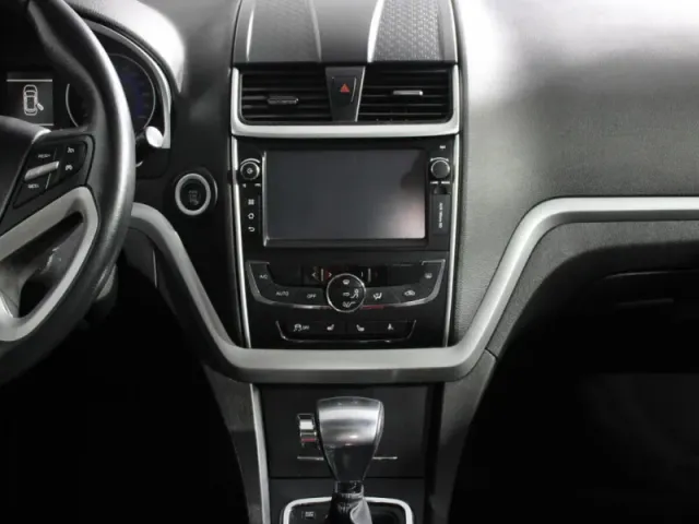 Geely Emgrand EC7 — фото 12