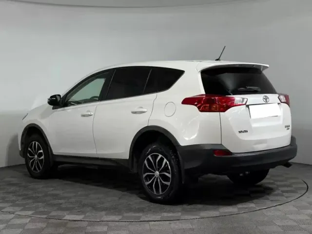 Toyota RAV4, IV (XA40) — фото 7