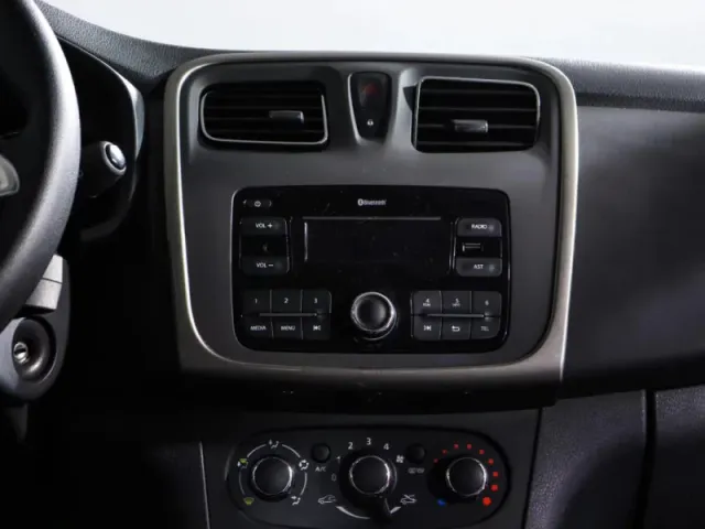 Renault Sandero, II Рестайлинг — фото 15