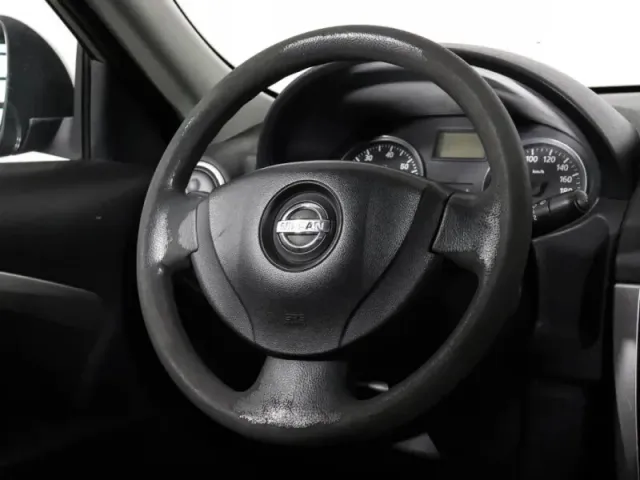 Nissan Almera, III (G15) — фото 9