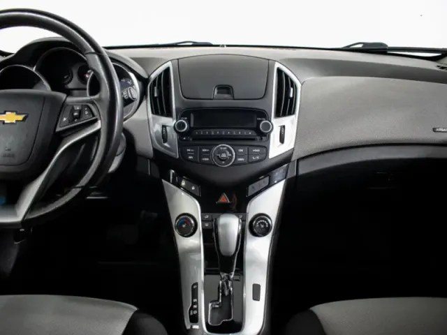 Chevrolet Cruze, I Рестайлинг — фото 7