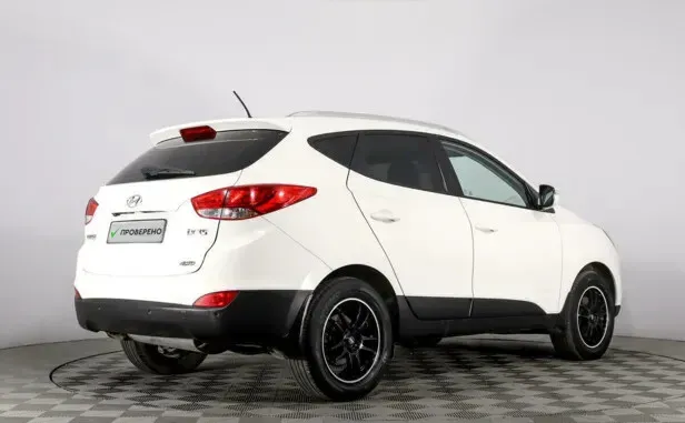 Hyundai ix35, I Рестайлинг — фото 2