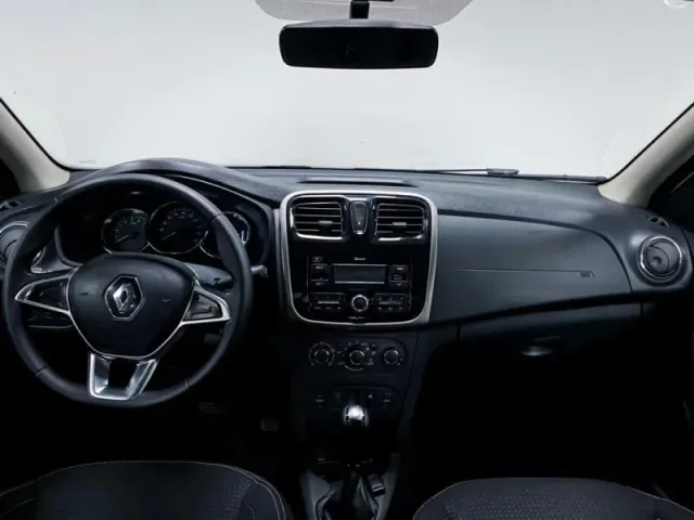 Renault Logan, II Рестайлинг — фото 13