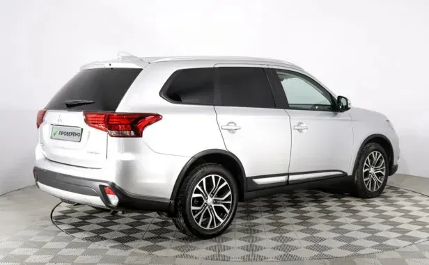 Mitsubishi Outlander, III Рестайлинг 2 — фото 2