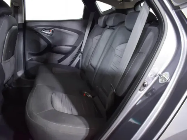 Hyundai ix35, I Рестайлинг — фото 10