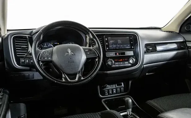 Mitsubishi Outlander, III Рестайлинг 3 — фото 8