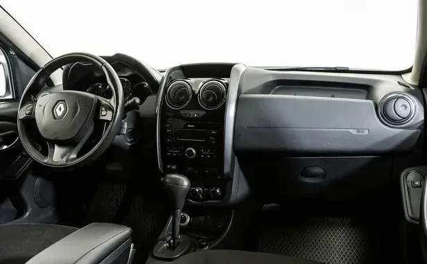 Renault Duster, I Рестайлинг — фото 6