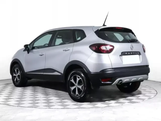Renault Kaptur, I Рестайлинг — фото 7