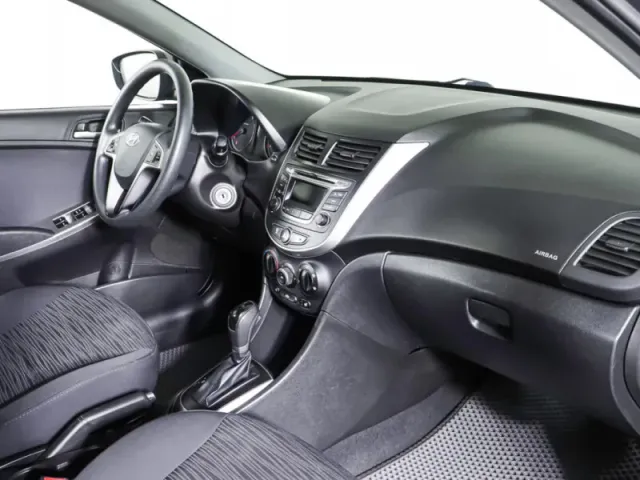 Hyundai Solaris, I Рестайлинг — фото 11
