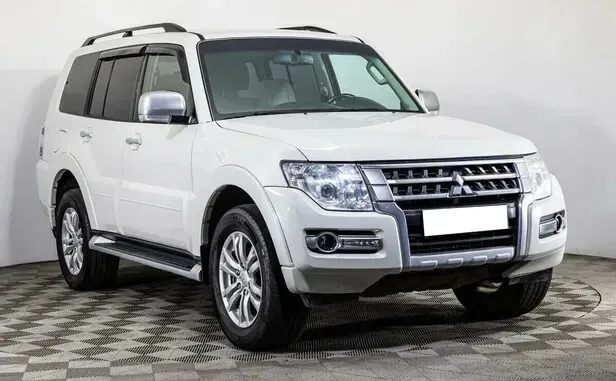 Mitsubishi Pajero, IV Рестайлинг 2 — фото 3