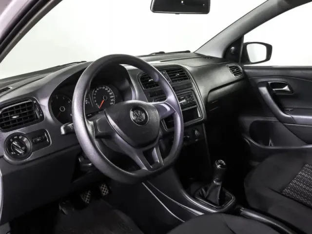 Volkswagen Polo, V Рестайлинг — фото 17