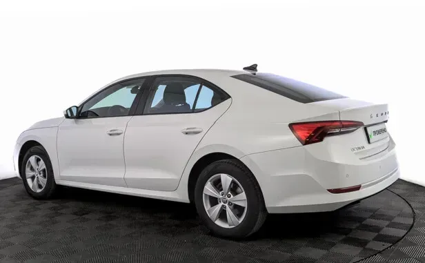 Skoda Octavia, IV (A8) — фото 4