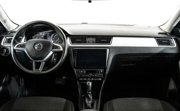 Skoda Rapid, I — фото 8