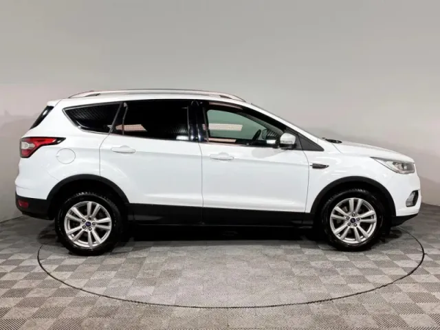 Ford Kuga, II Рестайлинг — фото 4