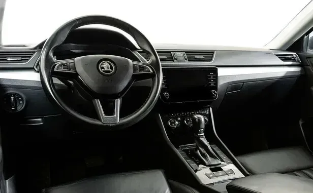 Skoda Superb, III — фото 9