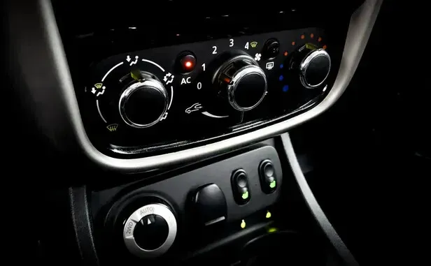 Renault Duster, I — фото 21