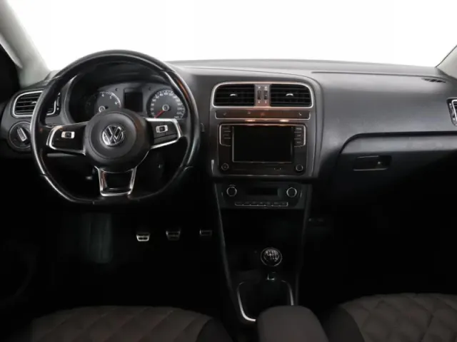 Volkswagen Polo, V Рестайлинг — фото 14