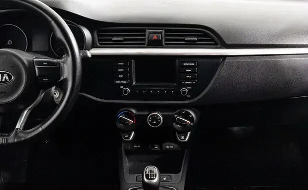 Kia Rio, IV — фото 13